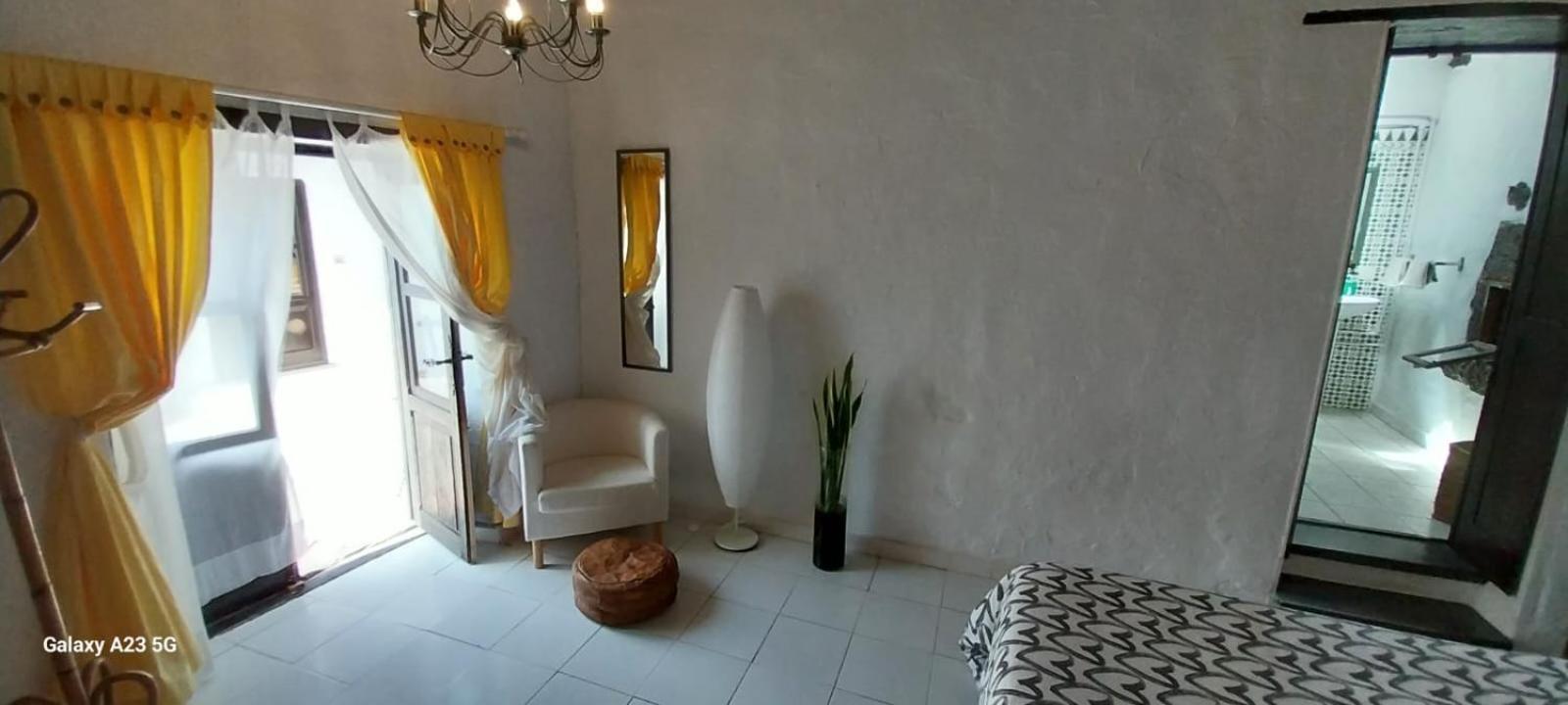 Suite Casa Rural Los Patios, Conil Tias Exterior photo